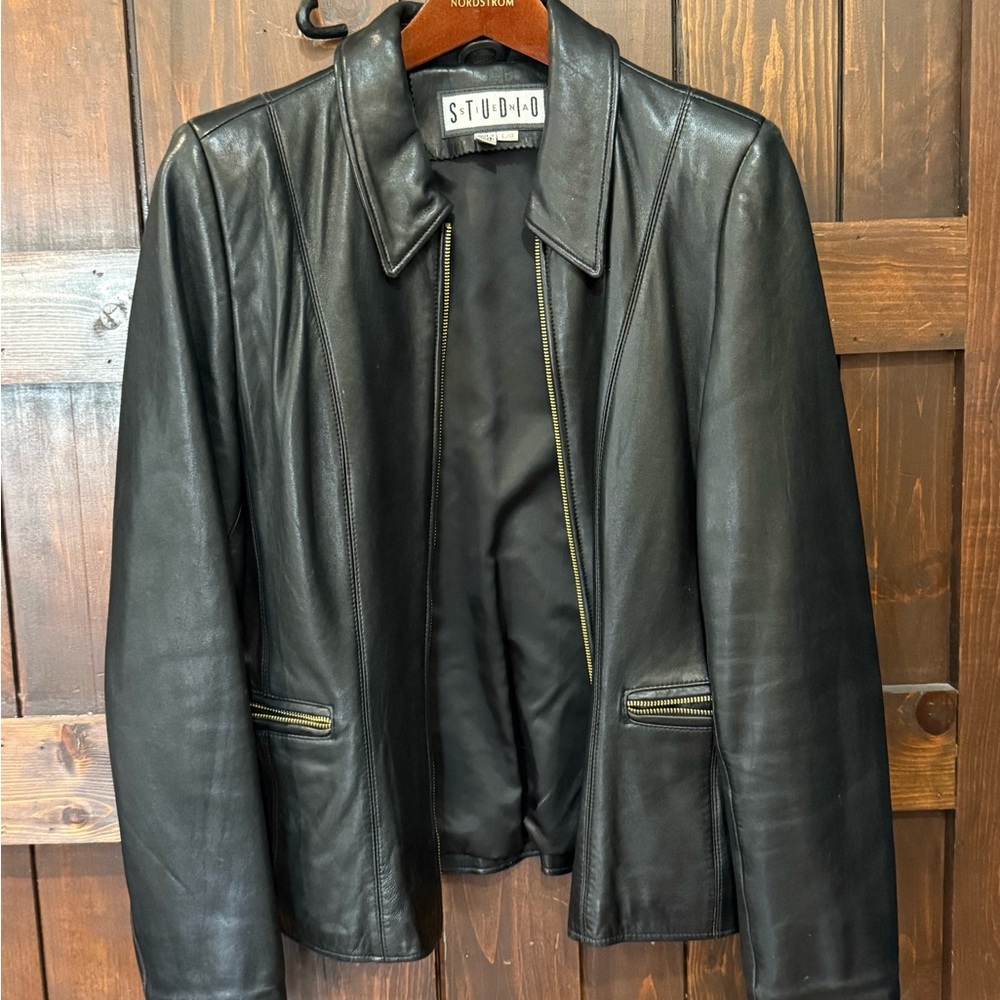 Siena Studio Black Leather Jacket with Glossy Finish and Tailored Fit